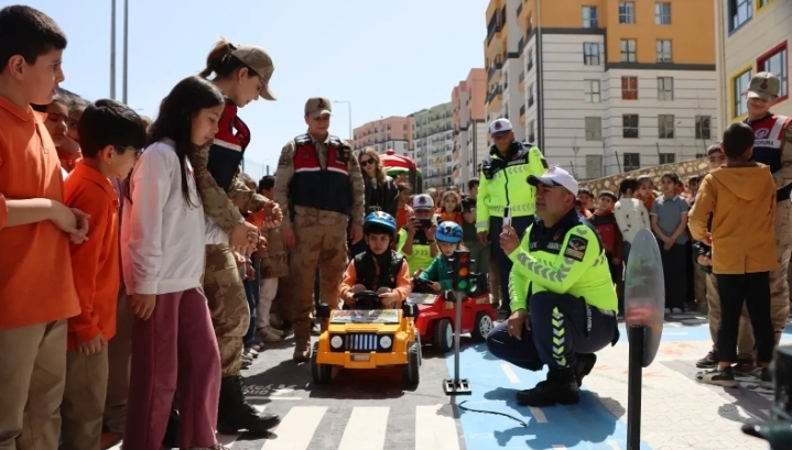 Şanlıurfa’da jandarmadan çocuk ve gençlere yönelik eğitim