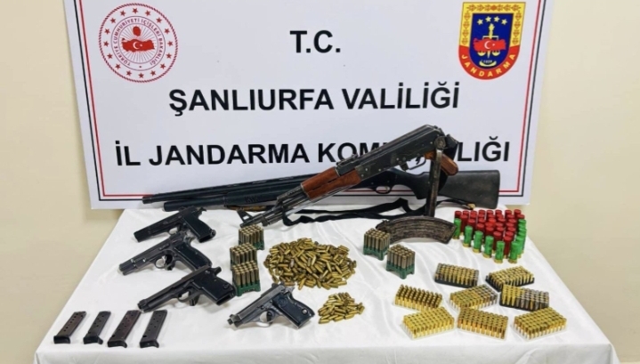 Bozova’da cephanelik gibi ev: Jandarmadan büyük darbe!